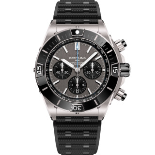 Herrenuhr, Breitling Super Chronomat B01 44, Ref: EB0136251M1S1