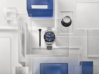 TUDOR NP25 BLACK BAY 68 LIFESTYLE-2